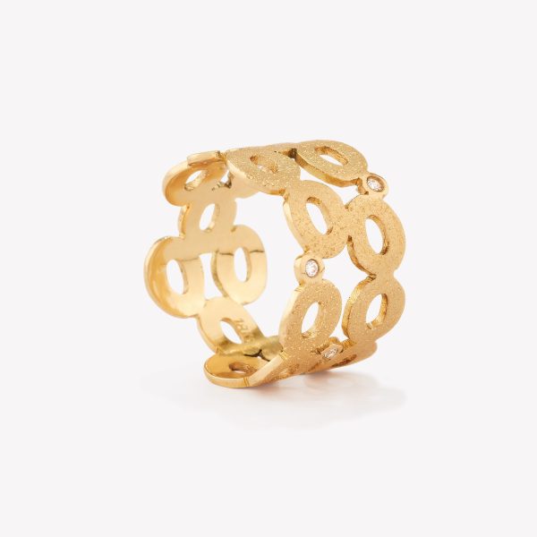 Anillo oro 18k amarillo, Oval con moissanitas