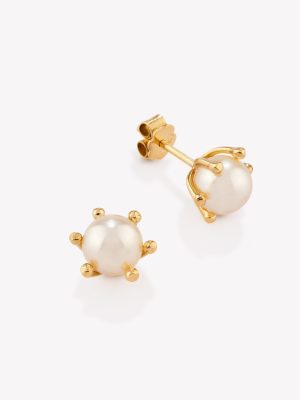Aretes oro 18k. amarillo, Margarita con Perla Cultivada.