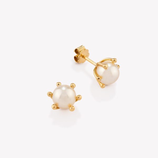 Aretes oro 18k. amarillo, Margarita con Perla Cultivada.