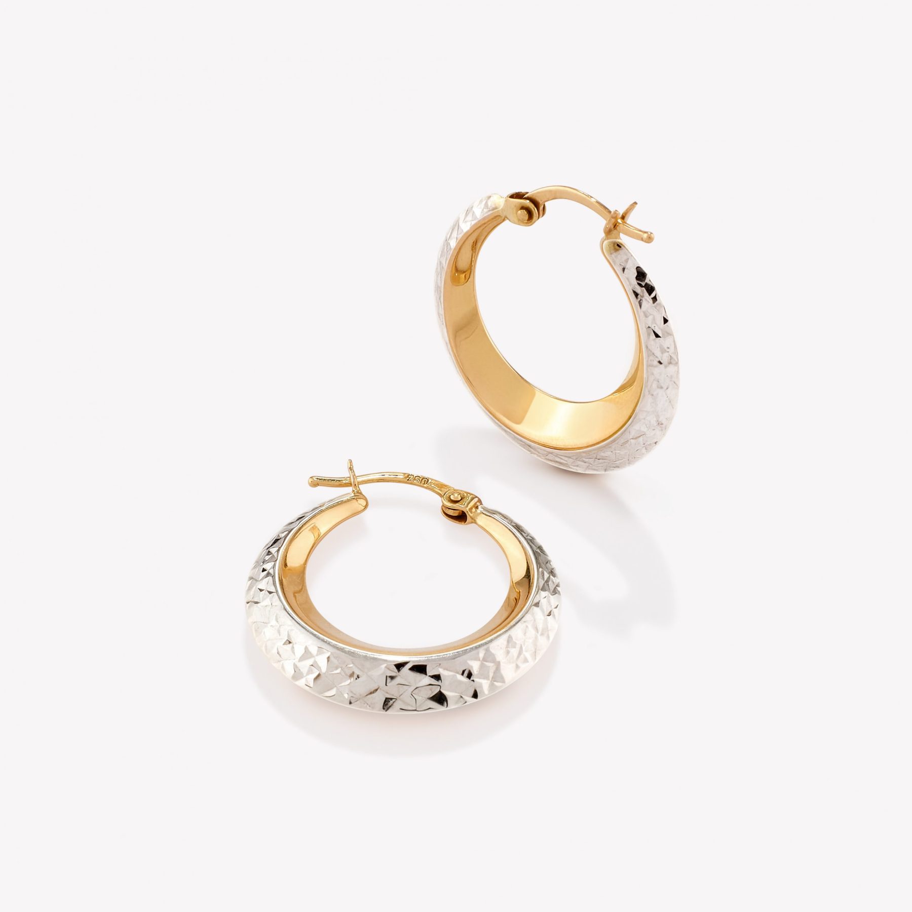 Argollas oro 18k amarillo y blanco, Media Luna