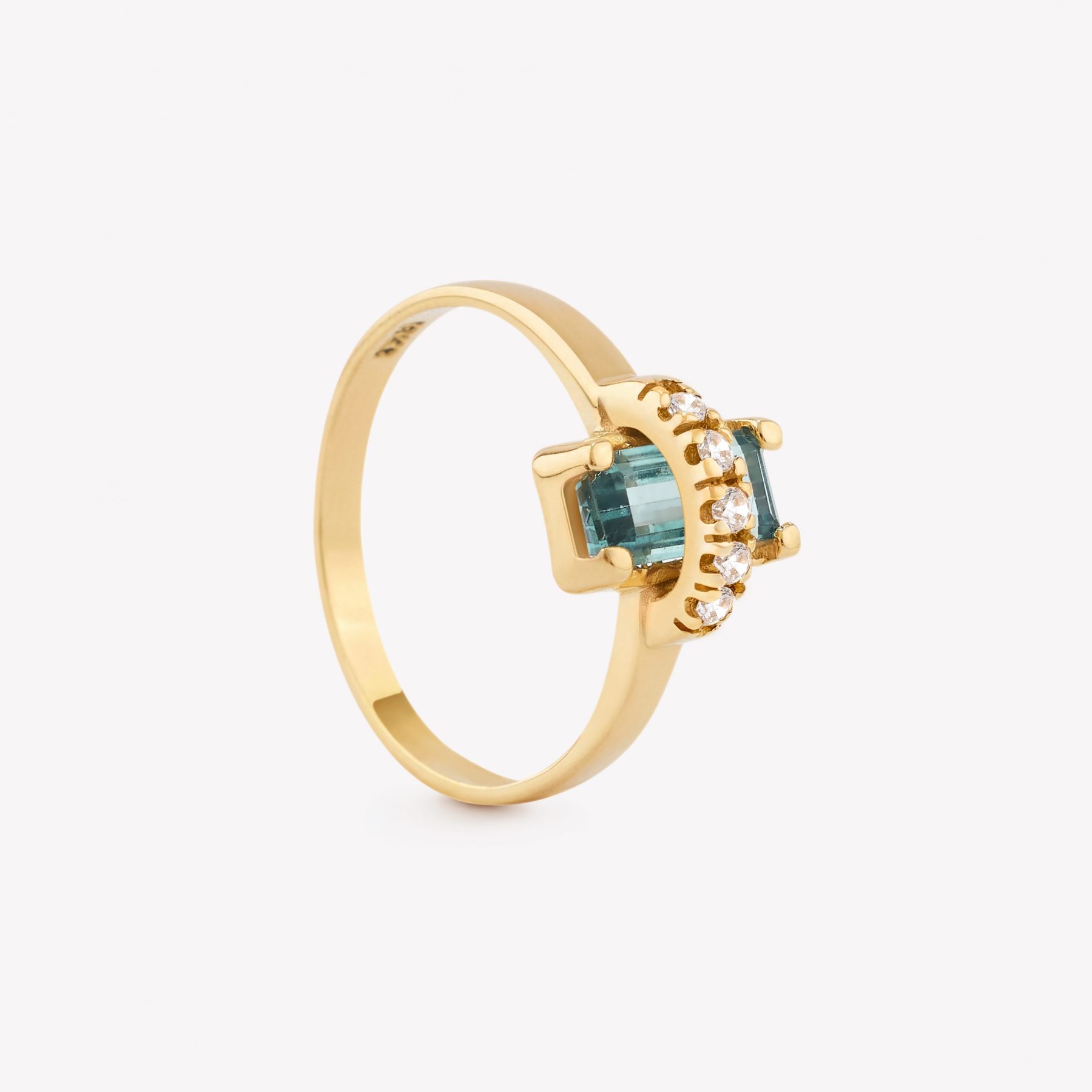Anillo oro 18k amarillo, Topacio Azul.