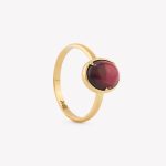 Anillo oro 18k amarillo, Biselado con Granate.