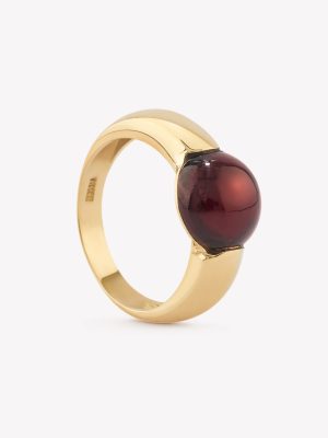 Anillo oro 18k amarillo, Granate Cabuchón.