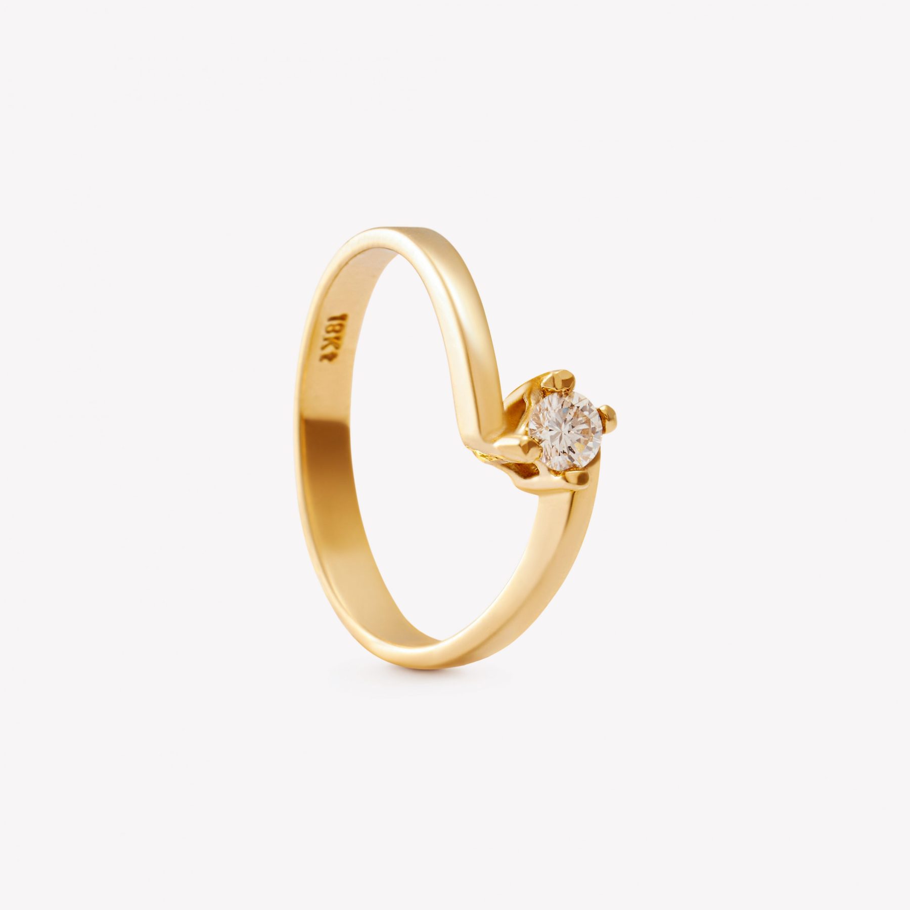 Anillo oro 18k amarillo, Cruzada con Brillante.