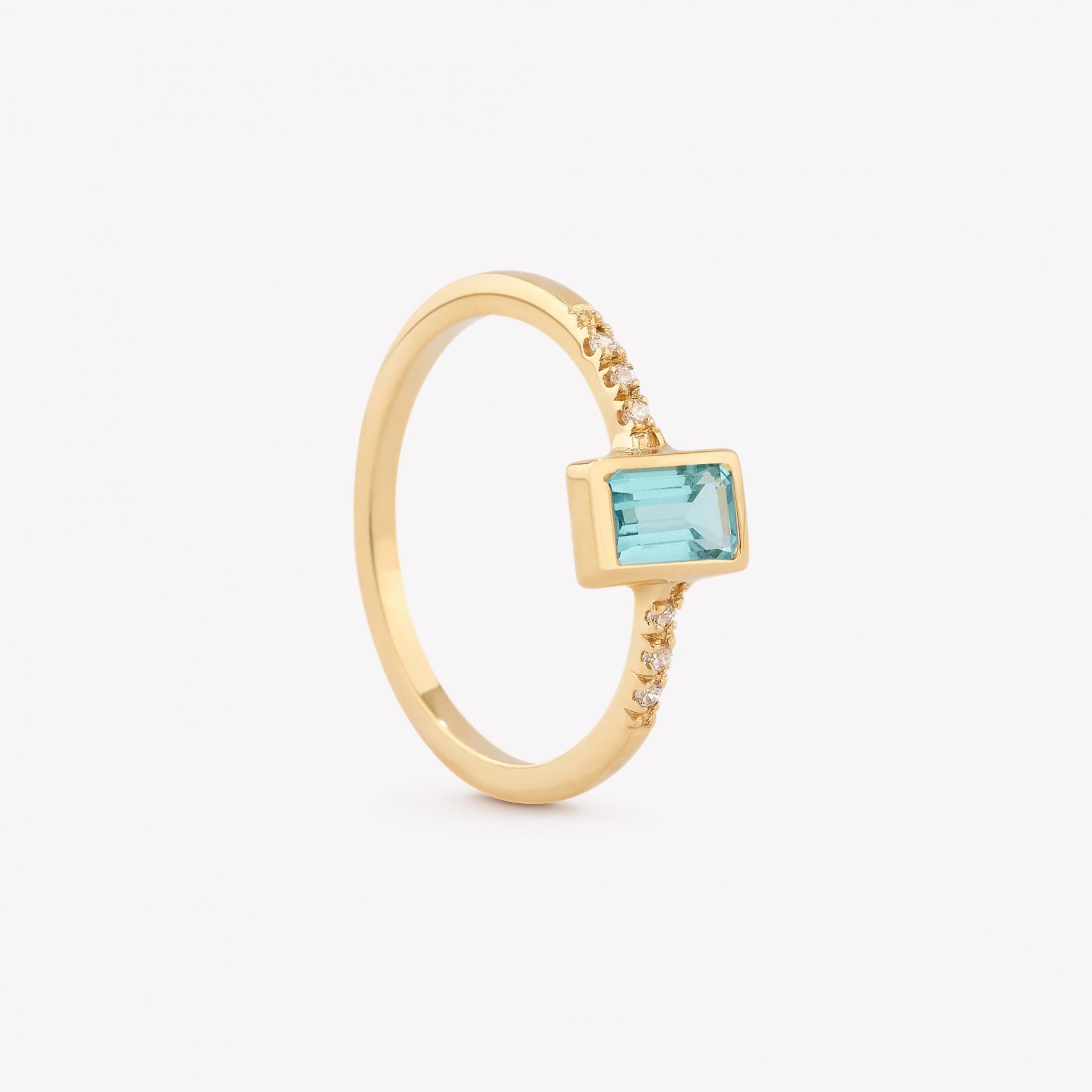 Anillo Topacio Azul Baguette, Oro amarillo