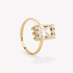 Anillo Roseta Cuadrado con Circonios, Oro Amarillo