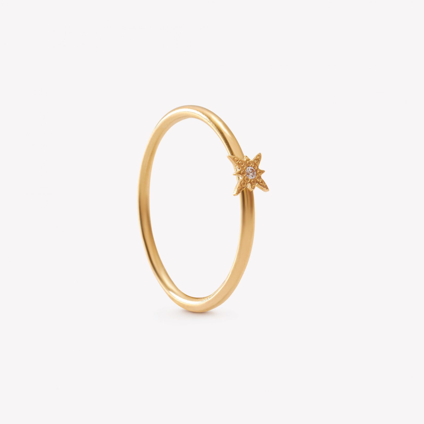 Sortija oro 18 amarillo, Estrella Escarchado.