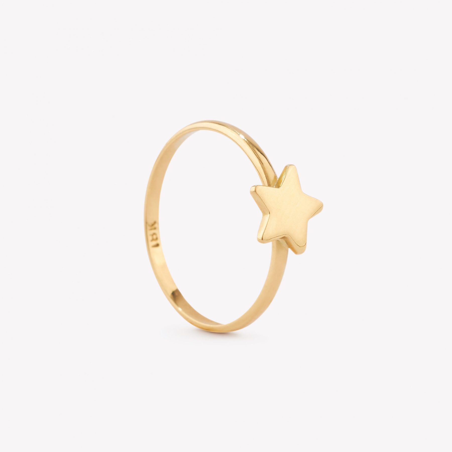 Anillo oro 18k amarillo, Estrella Lustrada.
