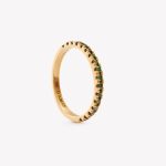 Anillo oro 18k amarillo, con Diamantes Verdes.