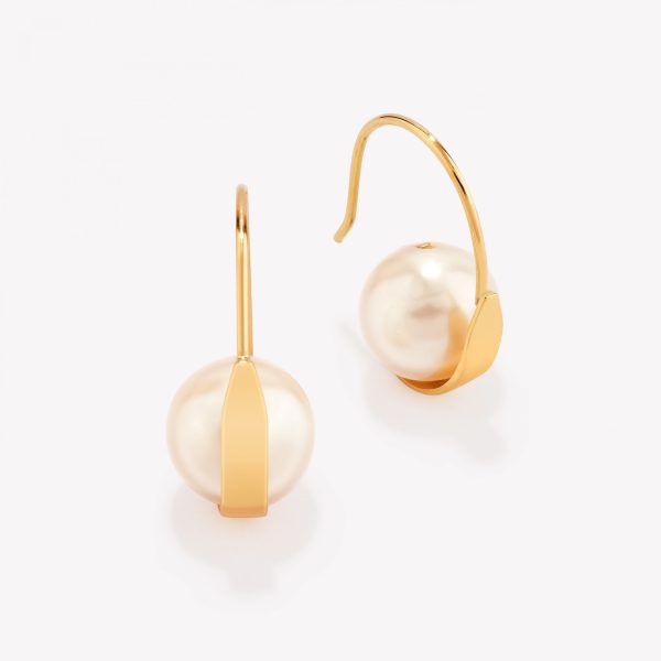 Aretes 18k amarillo., Canoa con Perla de Agua Dulce.