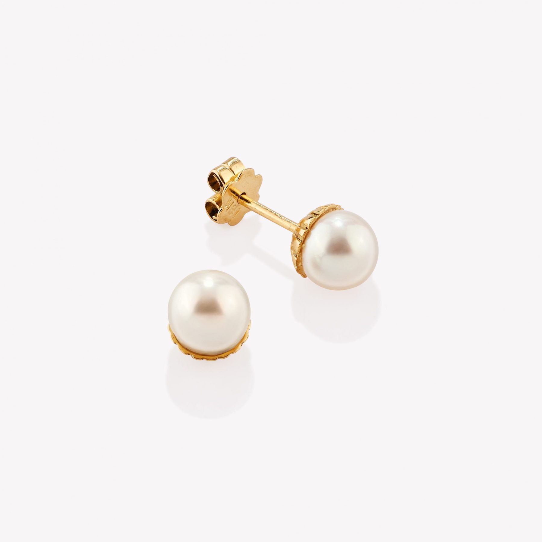 Aretes oro 18k amarillo, Tradicional con Perlas Cultivadas.