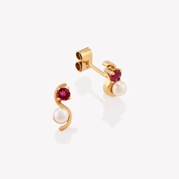 Aretes en oro 18k. amarillo, Tú y Yo con rubí.