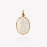 Dije Nacar Vigen de Guadalupe Oval, biselado en Oro Amarillo