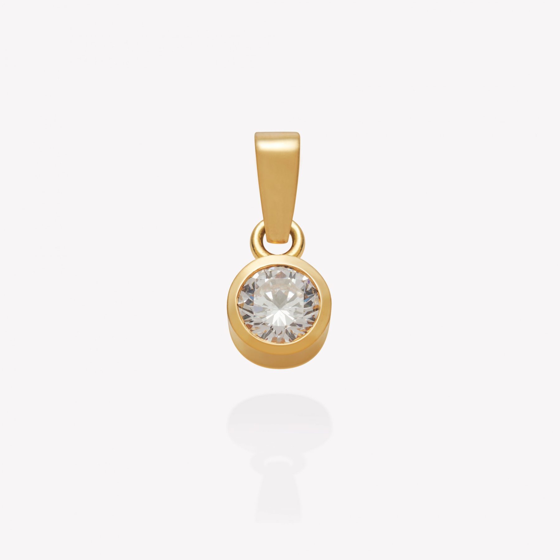 Centro oro 18k amarillo, Punto Luce con moissanite de 6mm.