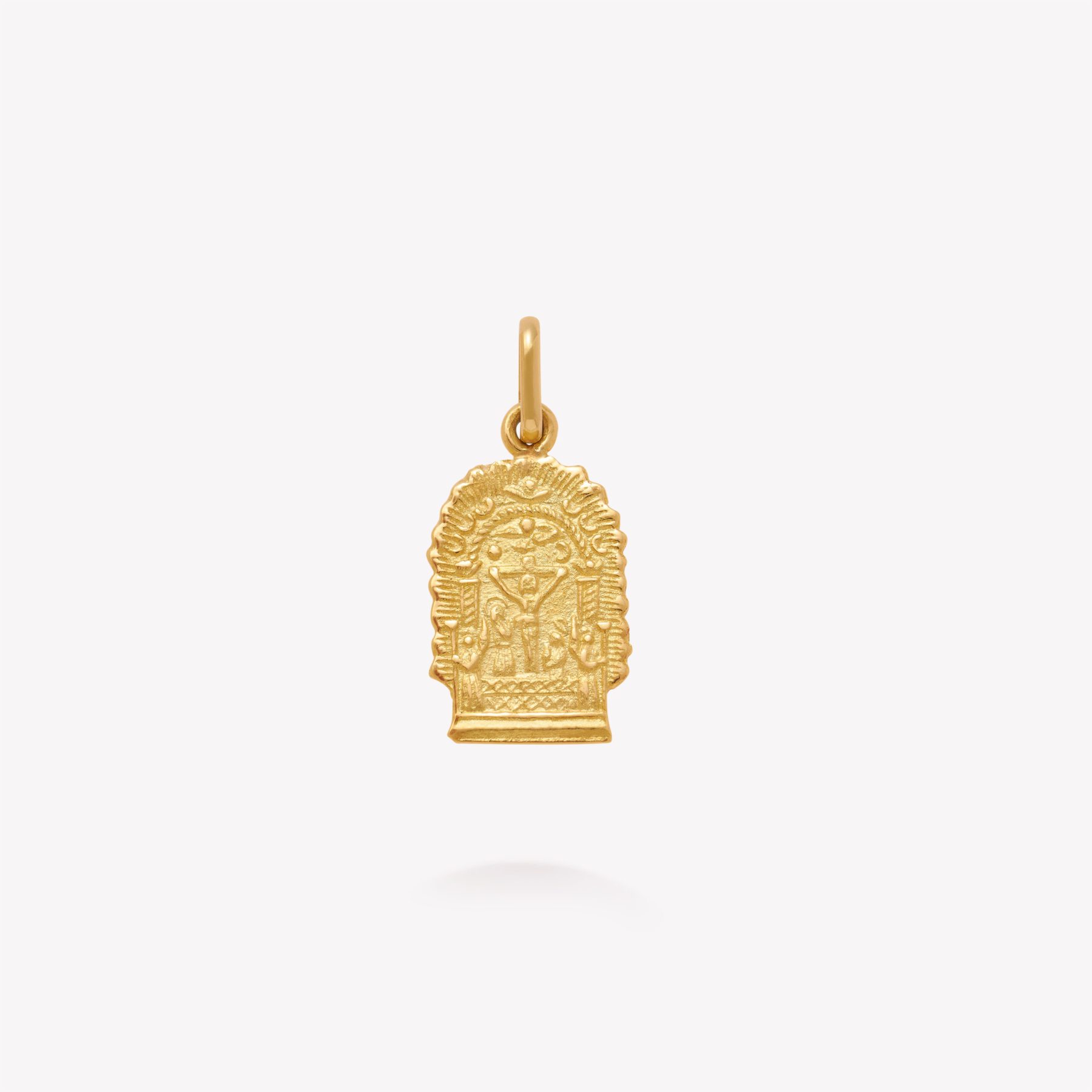 Dije oro 18k amarillo, Sr. de los milagros.