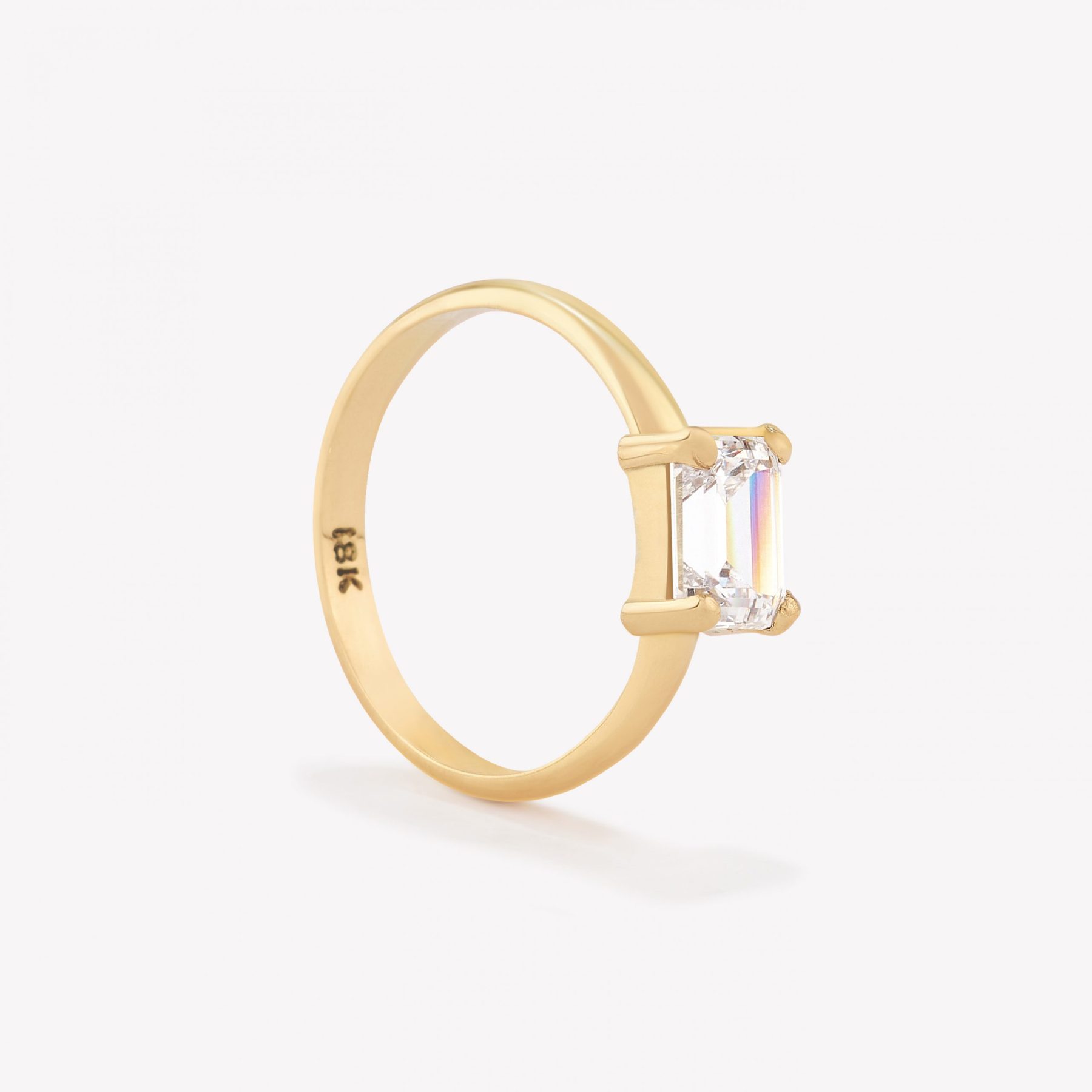 Anillo Princes con Circon, Oro Amarillo