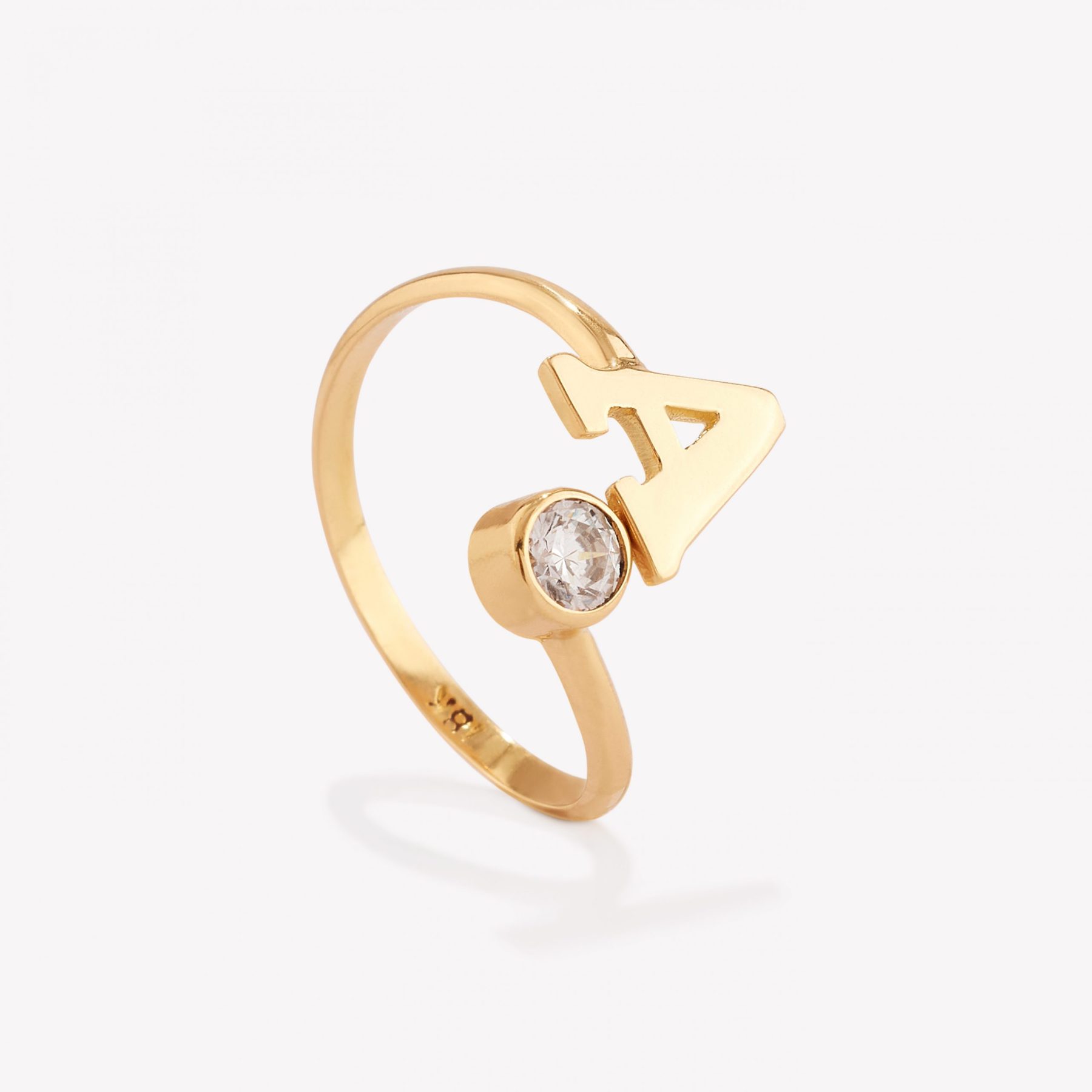 Anillo 18k amarillo, Inicial A.