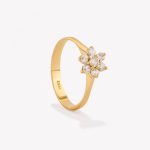 Anillo oro 18k amarillo, Roseta con Brillantes Moissanitas.