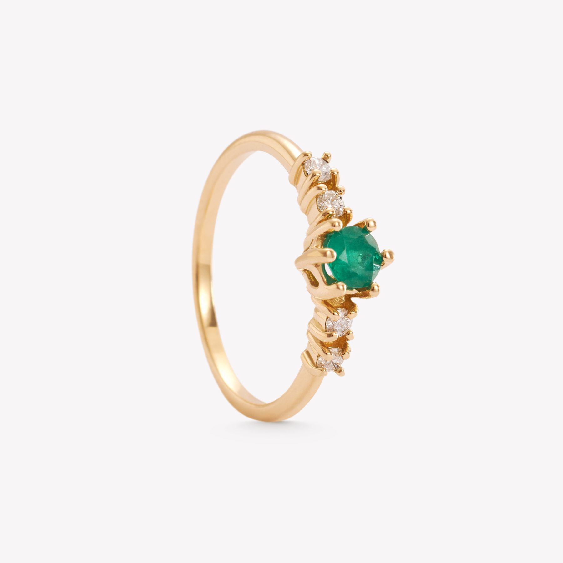 Sortija oro 18k amarillo, Muzo Esmeralda.