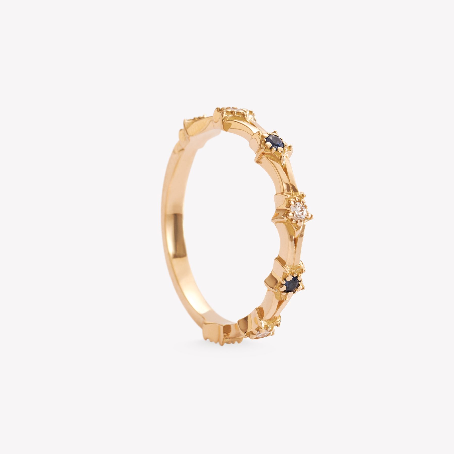 Sortija oro 18k amarillo. Estrellas con 4 Zafiros Azules