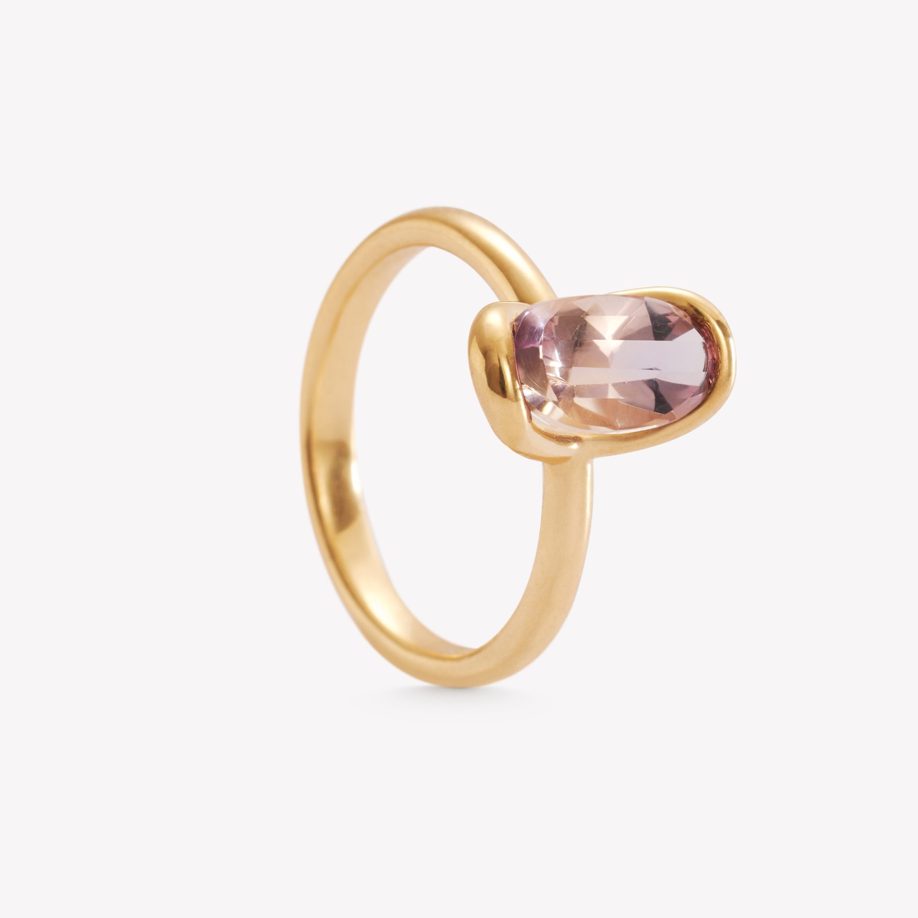 Anillo oro 18k amarillo. Canoa con Bolivianita  OVAL