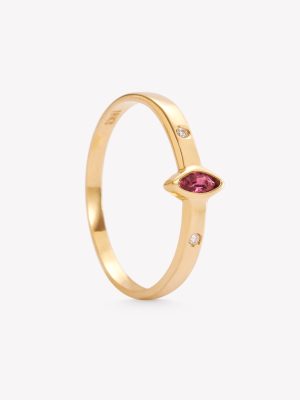 Anillo oro 18k, marquíz con RUBÍ
