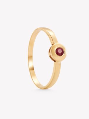 Sortija oro 18k amarillo, Punto Luz con Rubí