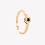 Sortija oro 18k amarillo, Punto Luz con zafiro azul.