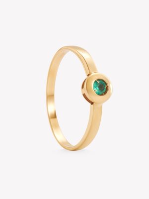Sortija oro 18k amarillo, Punto de Luz con Esmeralda.