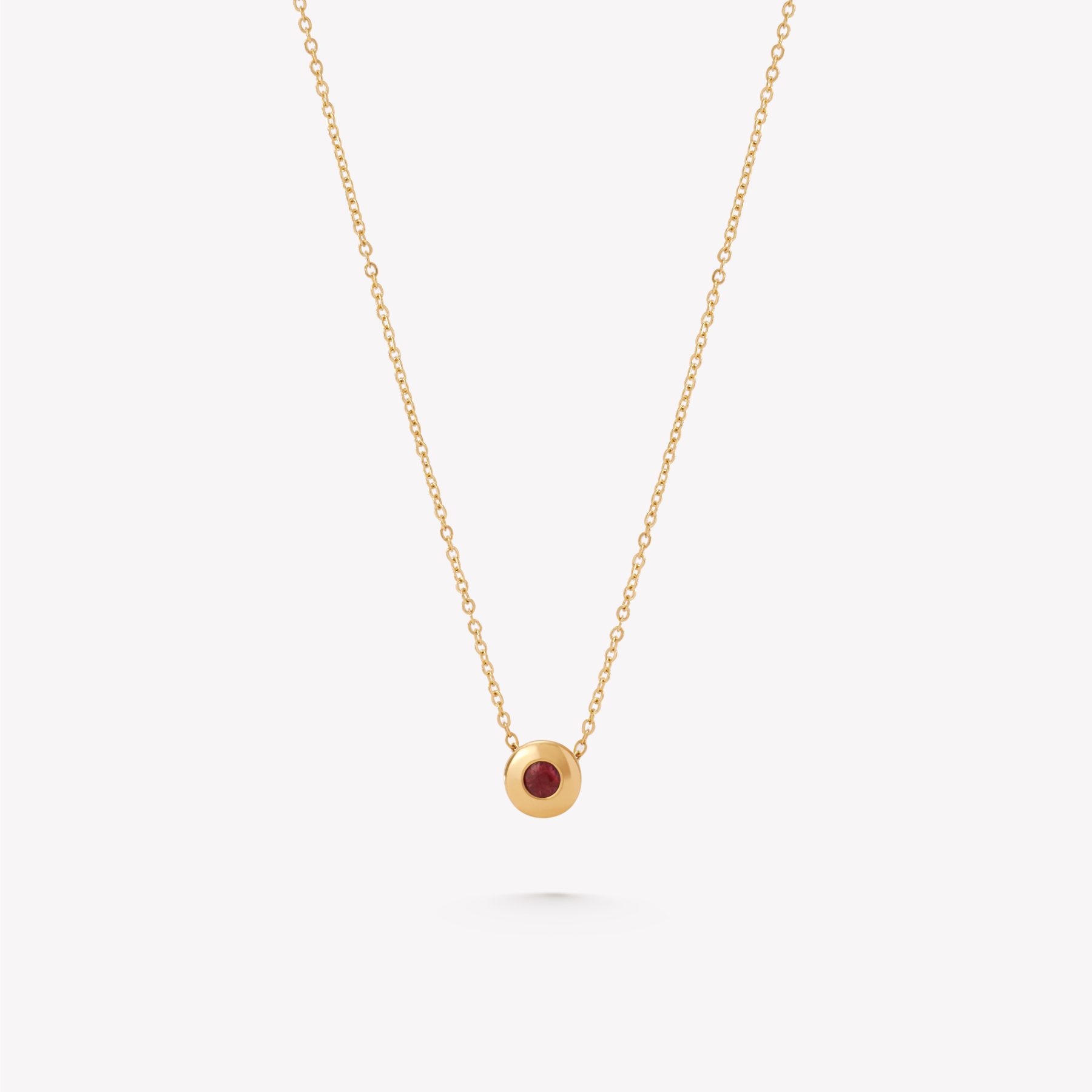 Cadena oro 18k amarillo, Martillada 20x40cms. con centro Rubí