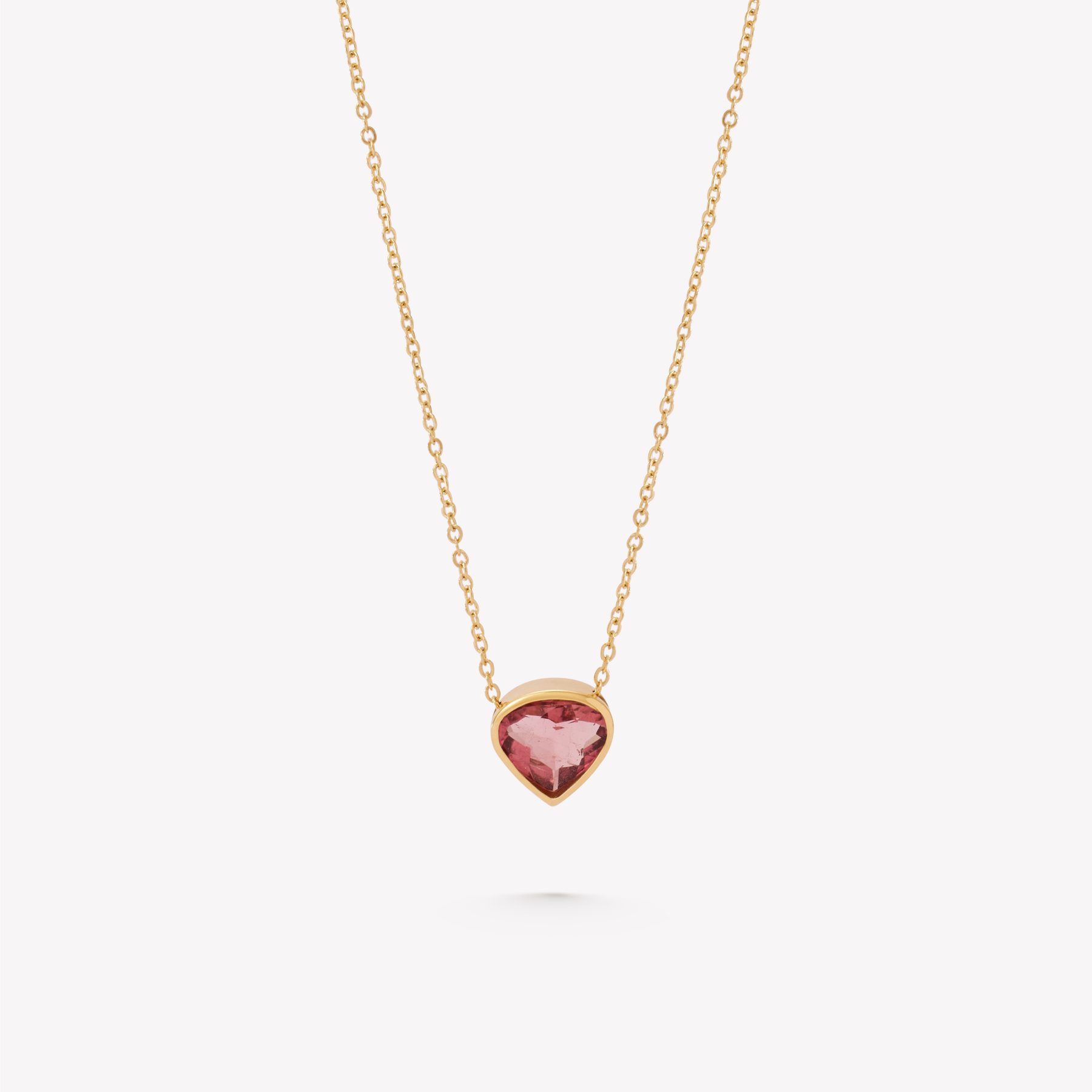 Cadena oro 18k amarillo, martillada 20x45cm.con Centro Turmalina rosa