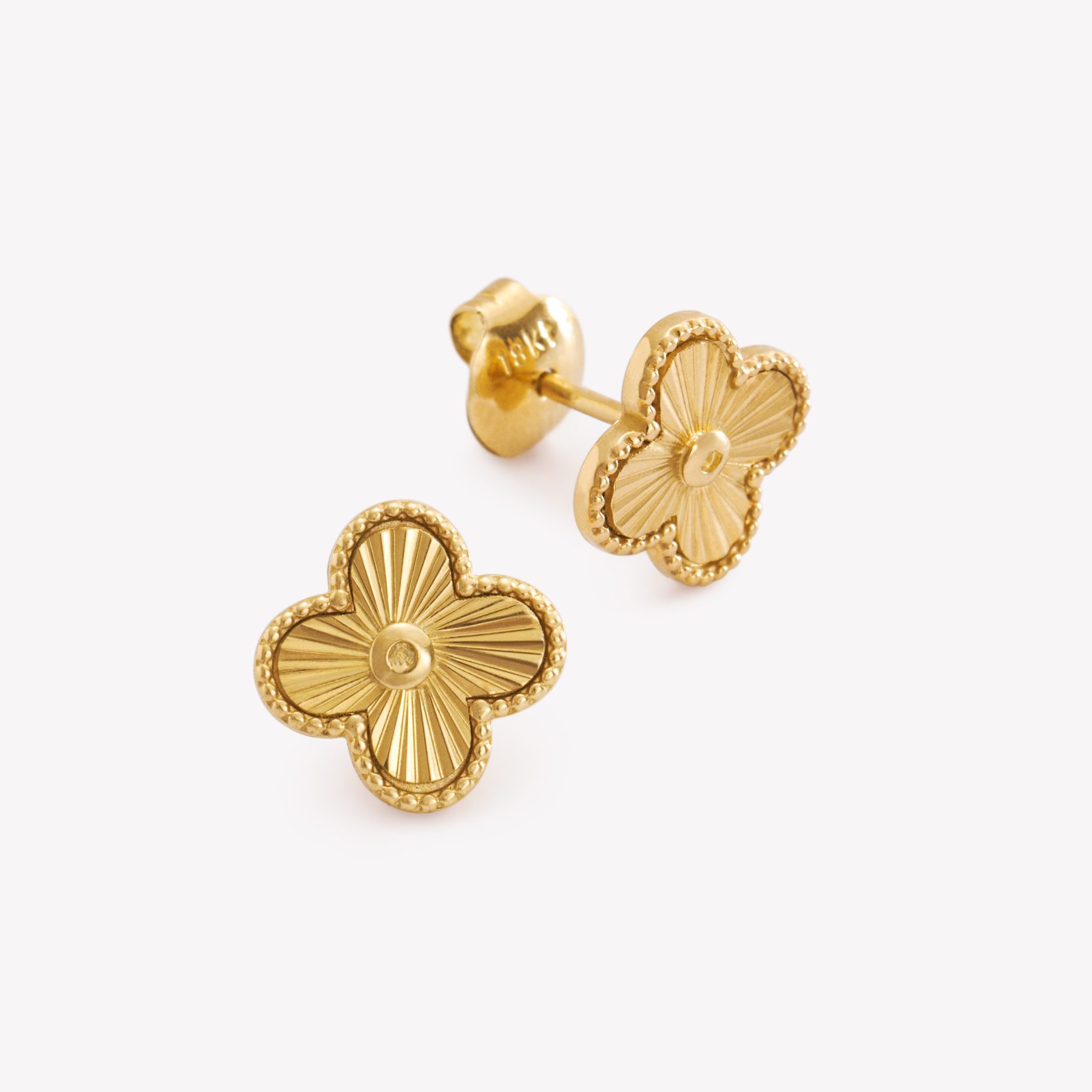Aretes FLOR IMPERIAL en oro amarillo 18k