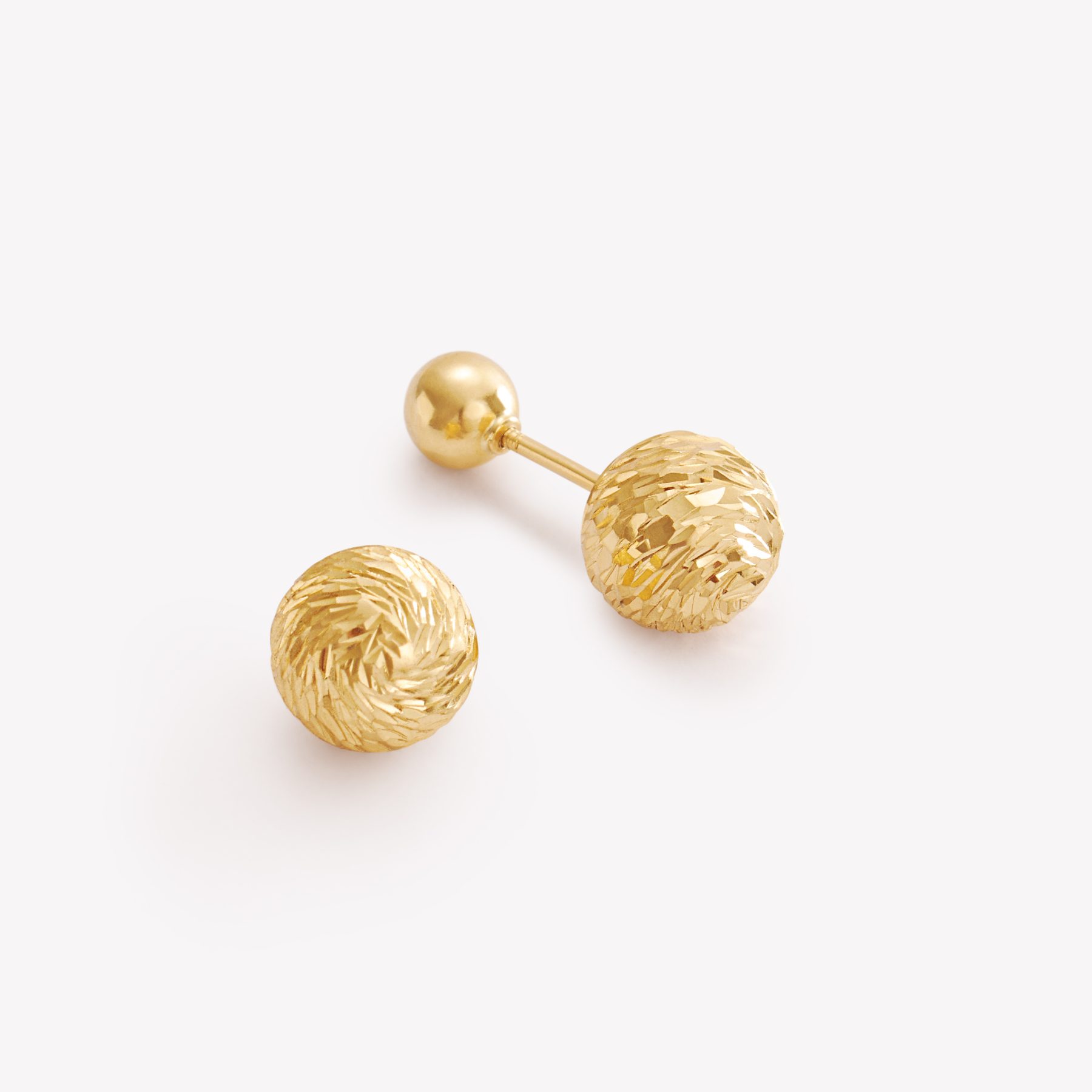 Aretes oro 18k amarillo. Bombas 8 mm Diamantadas