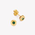 Arete Punto Luce con Esmeralda Natural, oro 18k. amarillo