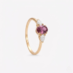 Anillo ZAFIRO ROSA OVAL CON MOISSANITAS en oro amarillo 18k