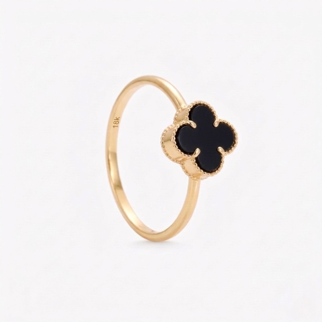 Anillo FLOR IMPERIAL ONIX NEGRO en oro amarillo 18k