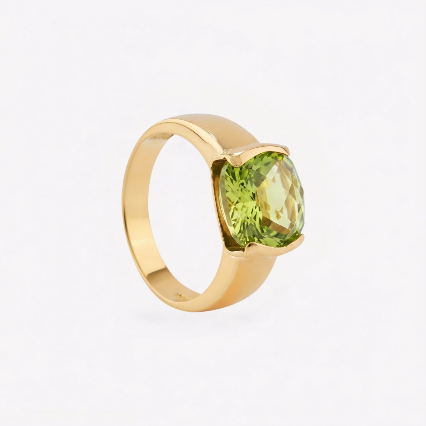 Anillo PERIDOT CUSHION en oro amarillo 18k