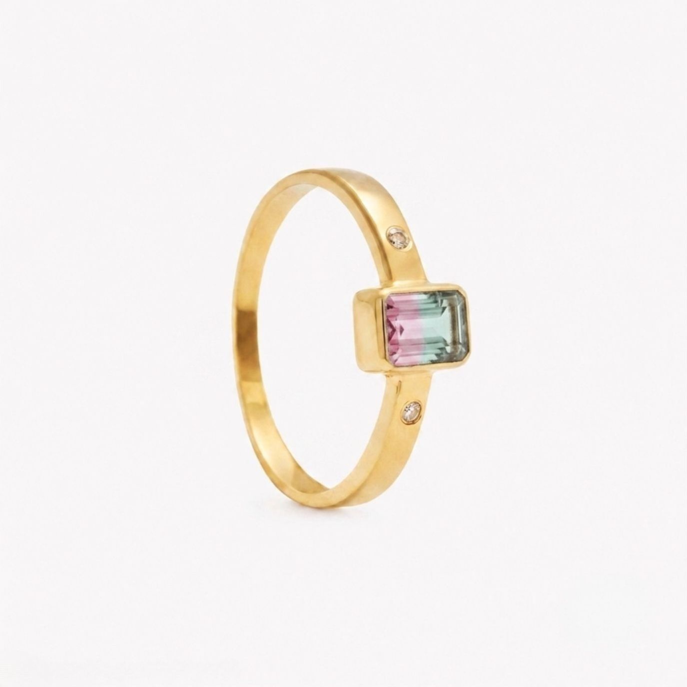 Anillo TURMALINA SANDÍA CON DIAMANTES en oro amarillo 18k